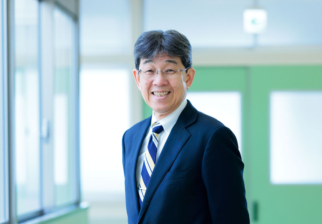 二松学舎大学附属高等学校 校長 鵜飼 敦之