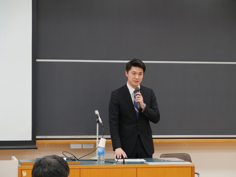 研究報告を行った二松学舎大学大学院博士課程 大森幹太 氏